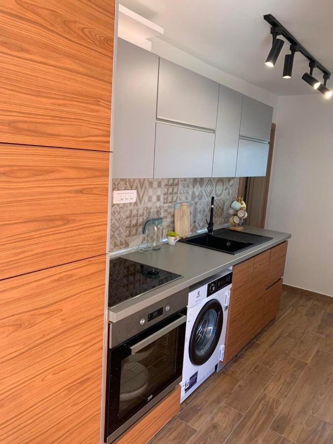 Modern In Center Apartment ชาเบลียค ภายนอก รูปภาพ