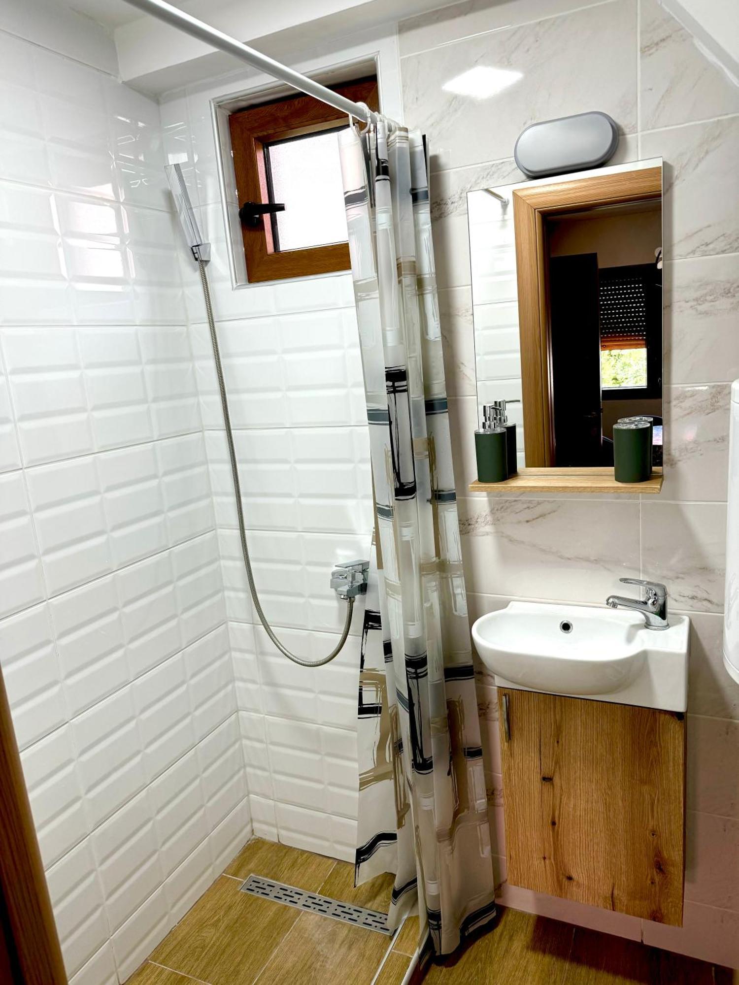 Modern In Center Apartment ชาเบลียค ภายนอก รูปภาพ